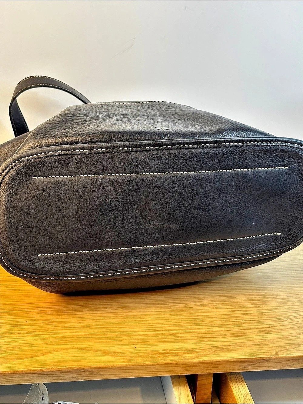 Frye Harvest Tote Black Leather NWT - Picture 11 of 11